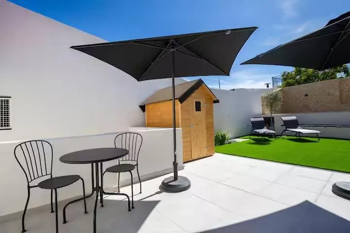 Pool-Lisbon City Centre-Garden-Wifi-1D Apartment Portugal