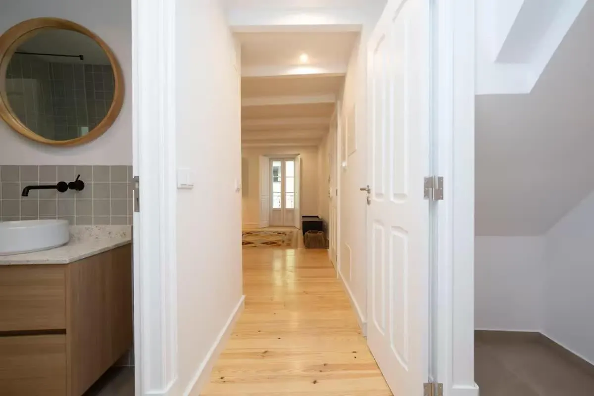 Pool-Lisbon City Centre-Garden-Wifi-1D Apartment Portugal