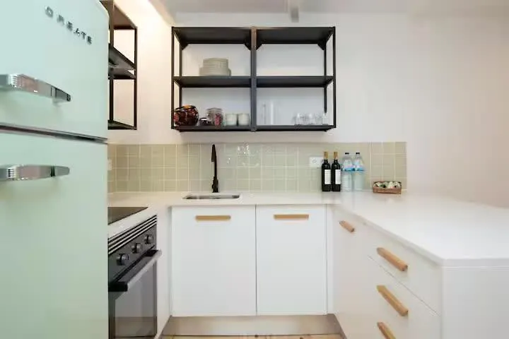 Pool-Lisbon City Centre-Garden-Wifi-1D Apartment