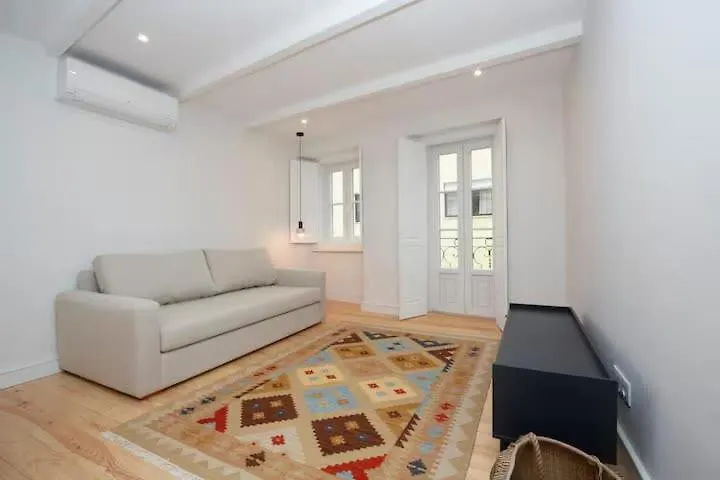 Pool-Lisbon City Centre-Garden-Wifi-1D Apartment